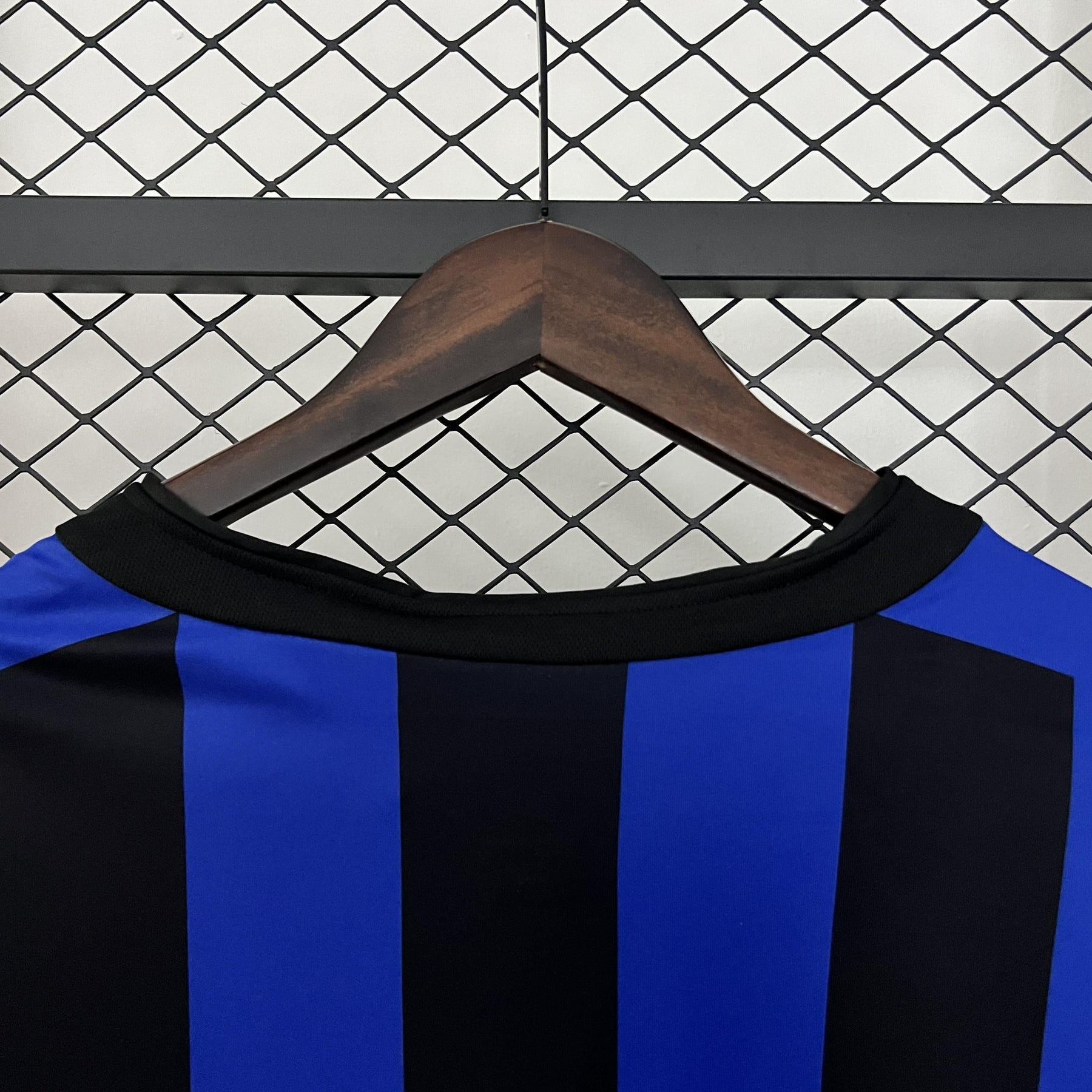 Camisa Inter de Milão Retrô Home 02/03 Torcedor Masculina - Azul e Preta