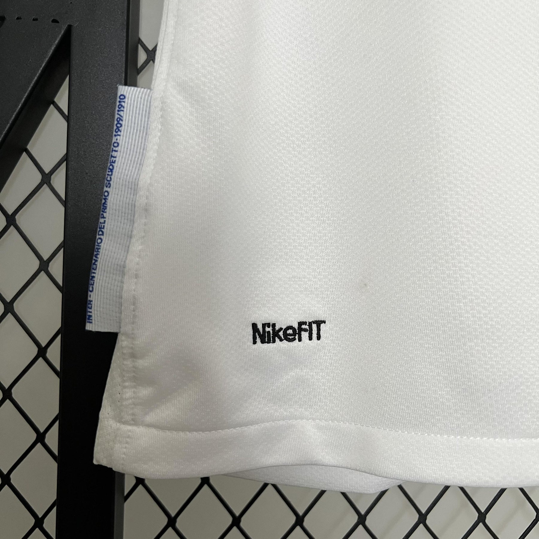 Camisa Inter de Milão Retrô Away 09/10 Torcedor Masculina - Branca