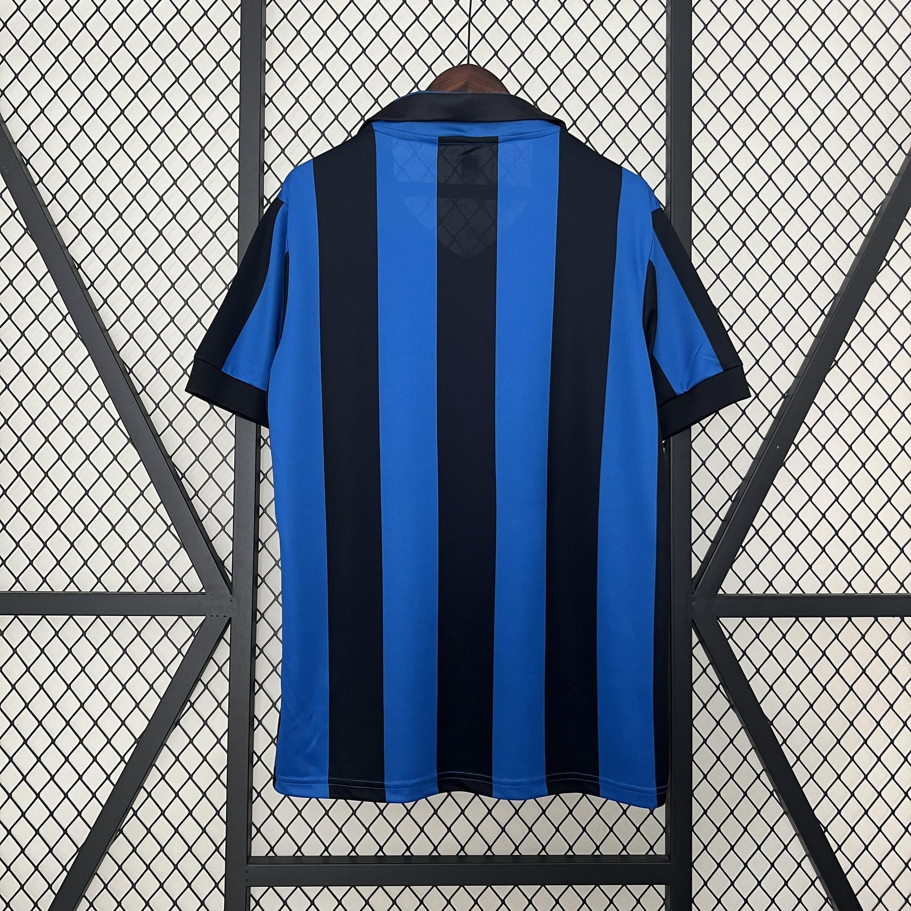 Camisa Inter de Milão Retrô Home 90/91 Torcedor Masculina - Azul e Preta