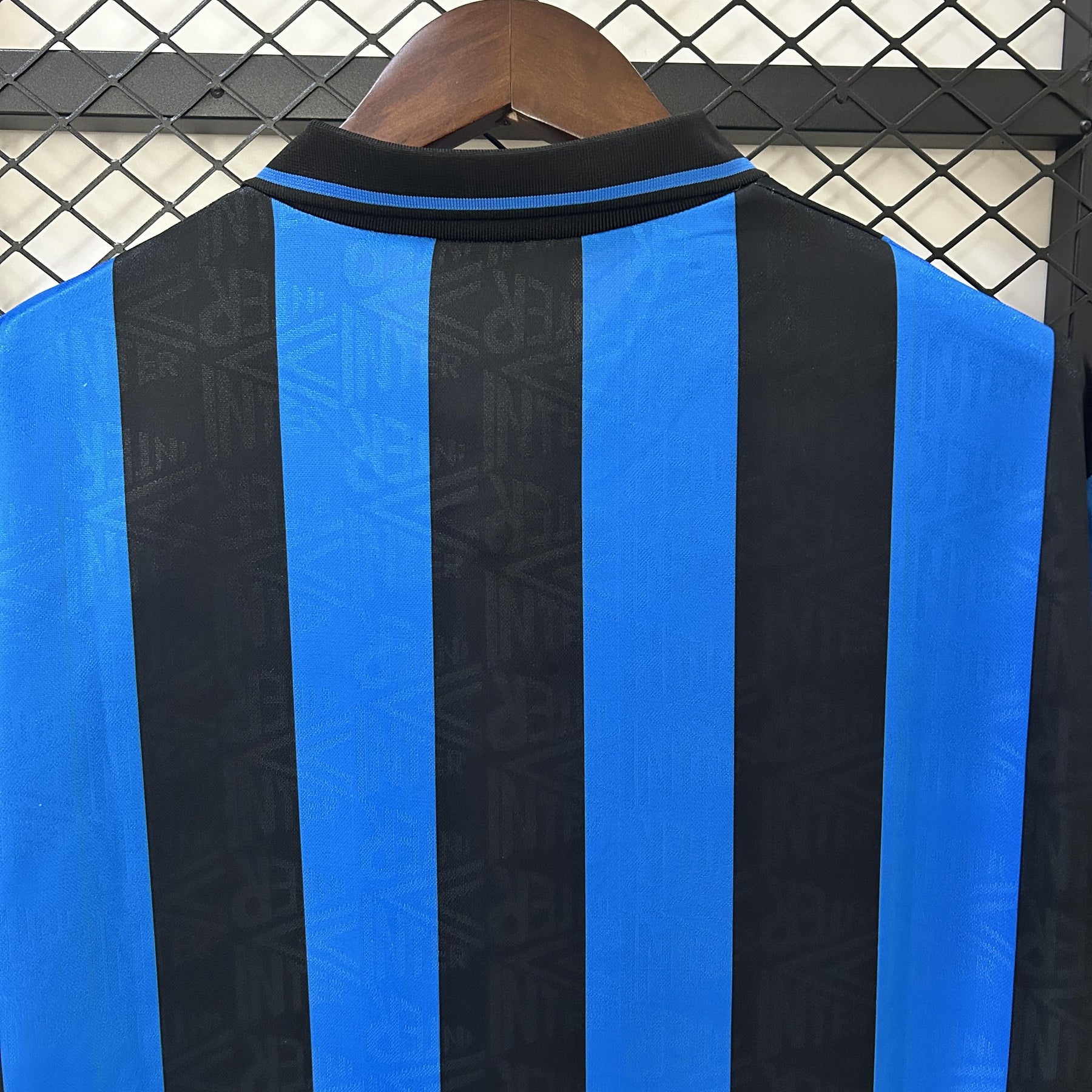 Camisa Inter de Milão Retrô Home 92/94 Torcedor Masculina - Azul e Preta