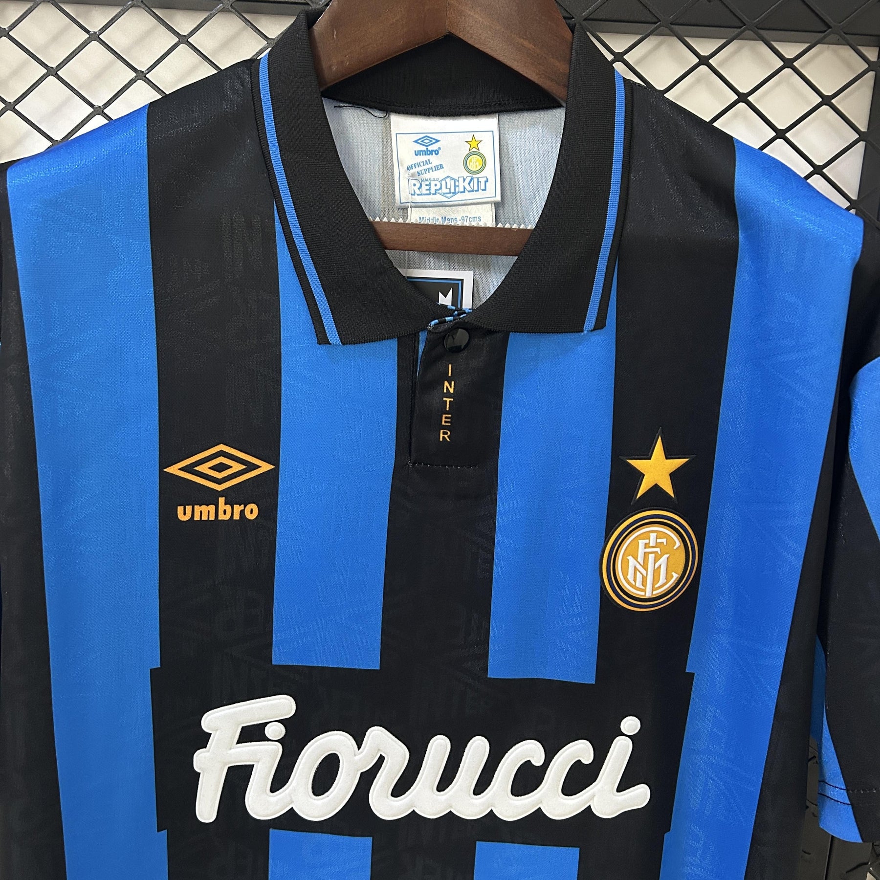 Camisa Inter de Milão Retrô Home 92/94 Torcedor Masculina - Azul e Preta