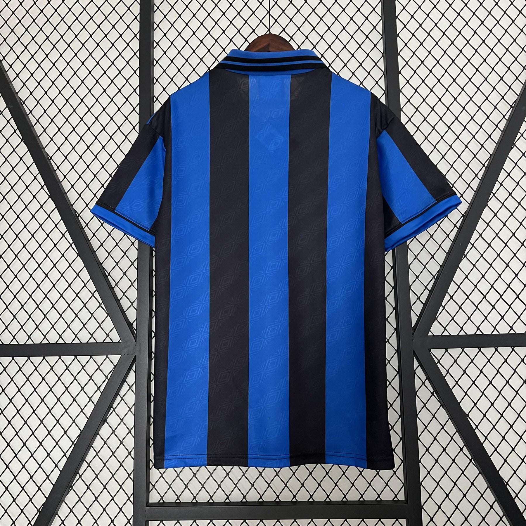 Camisa Inter de Milão Retrô Home 95/96 Torcedor Masculina - Azul e Preta