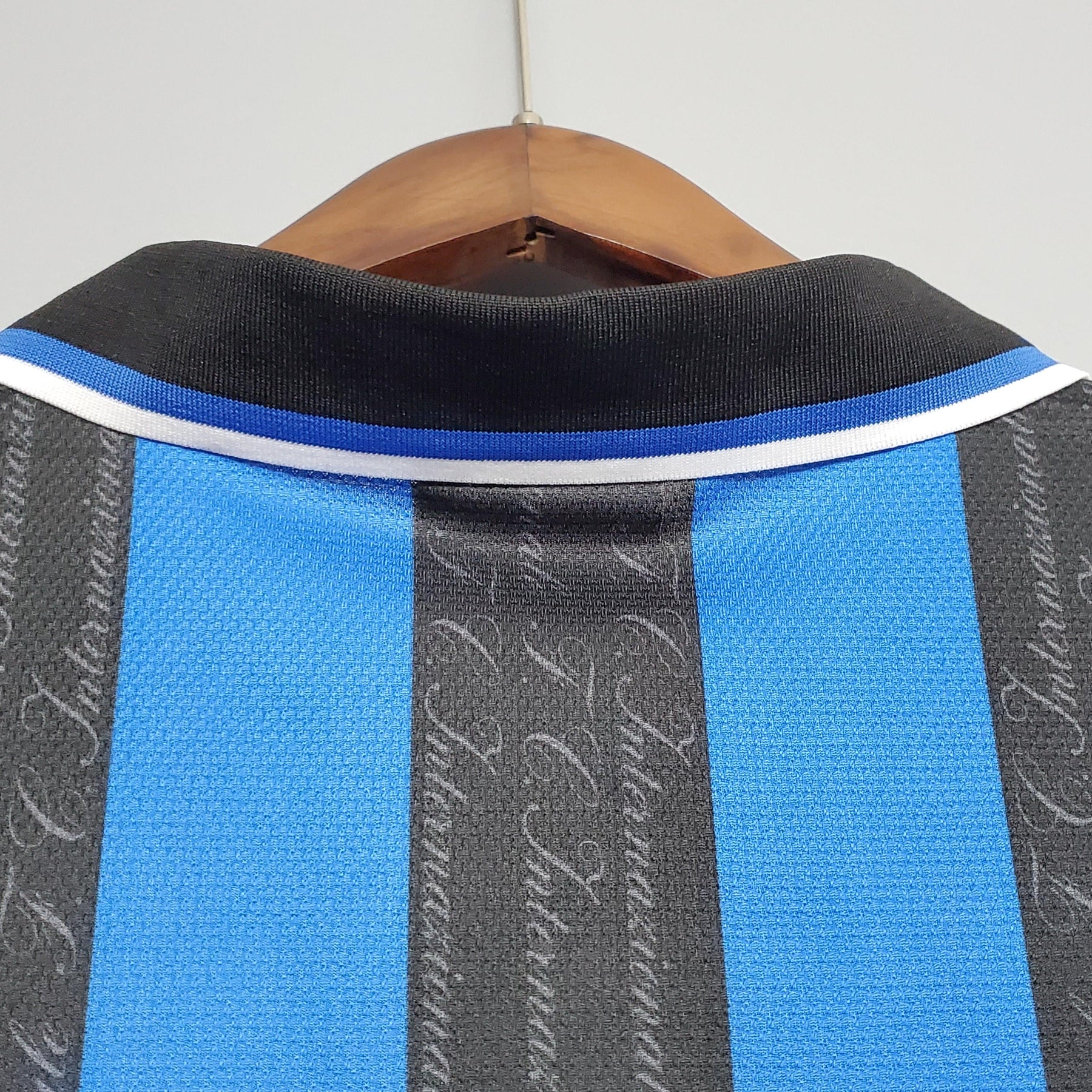 Camisa Inter de Milão Retrô Home 97/98 Torcedor Masculina - Azul e Preta