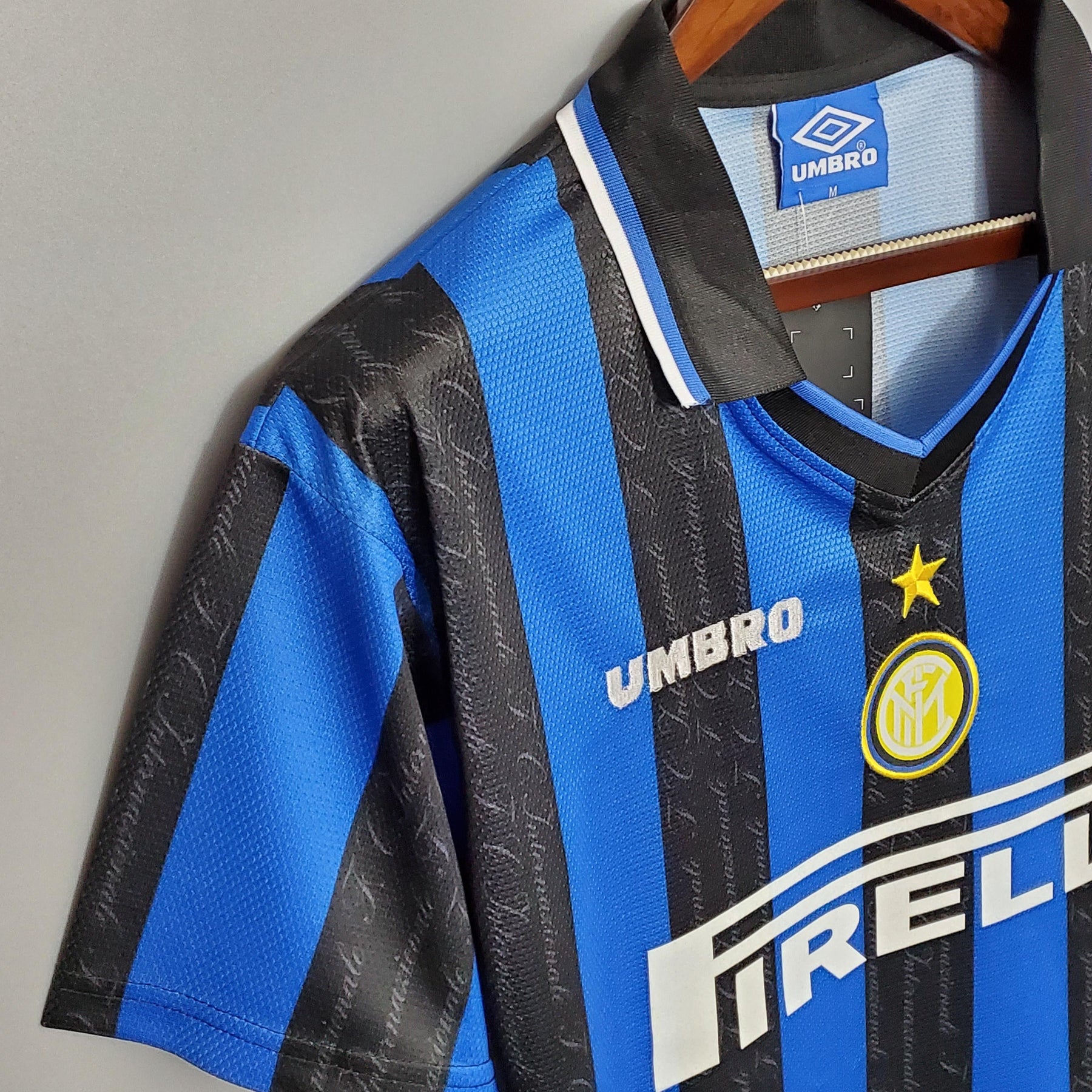 Camisa Inter de Milão Retrô Home 97/98 Torcedor Masculina - Azul e Preta