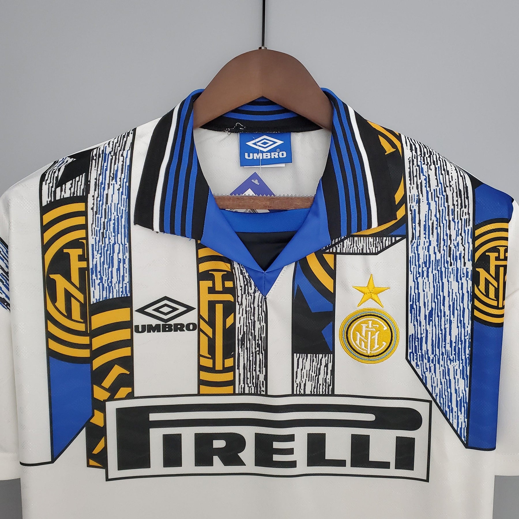 Camisa Inter de Milão Retrô Away 96/97 Torcedor Masculina - Branca