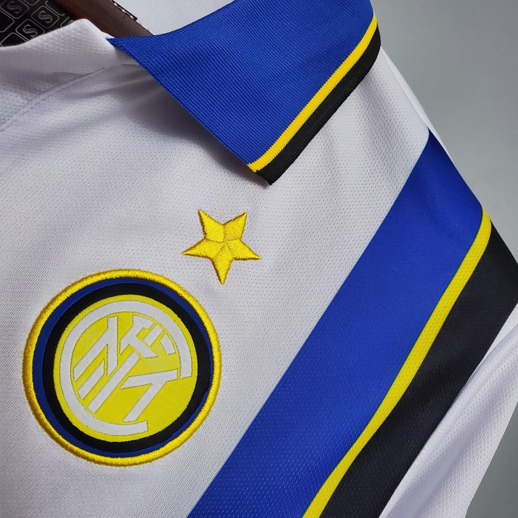 Camisa Inter de Milão Retrô Away 97/98 Torcedor Masculina - Branca