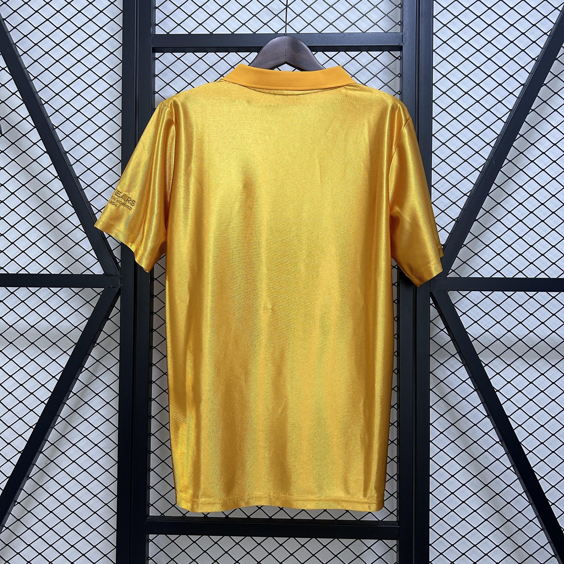 Camisa Wolves Comemorativa "70 Anos" 24/25 Torcedor Masculina - Amarela