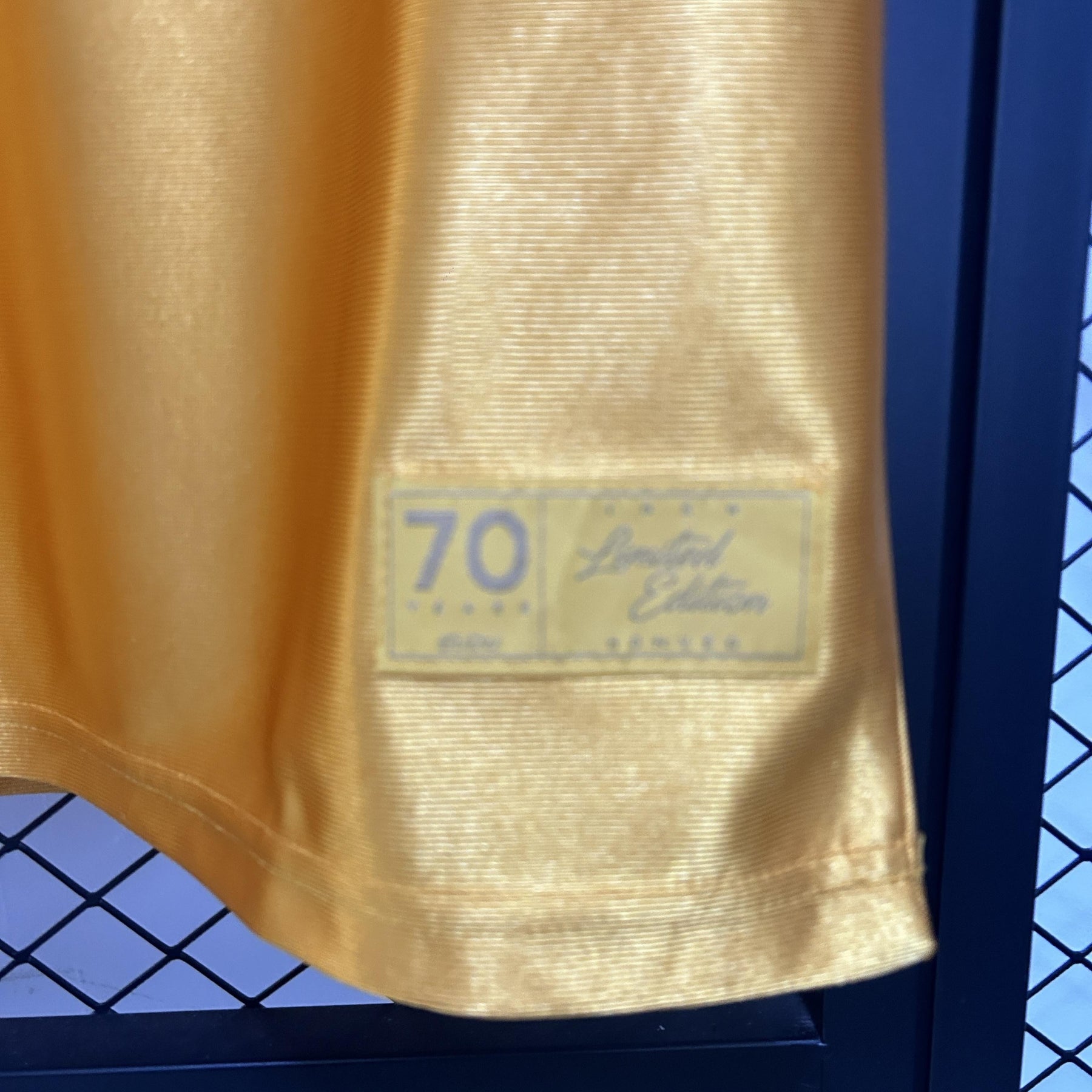 Camisa Wolves Comemorativa "70 Anos" 24/25 Torcedor Masculina - Amarela