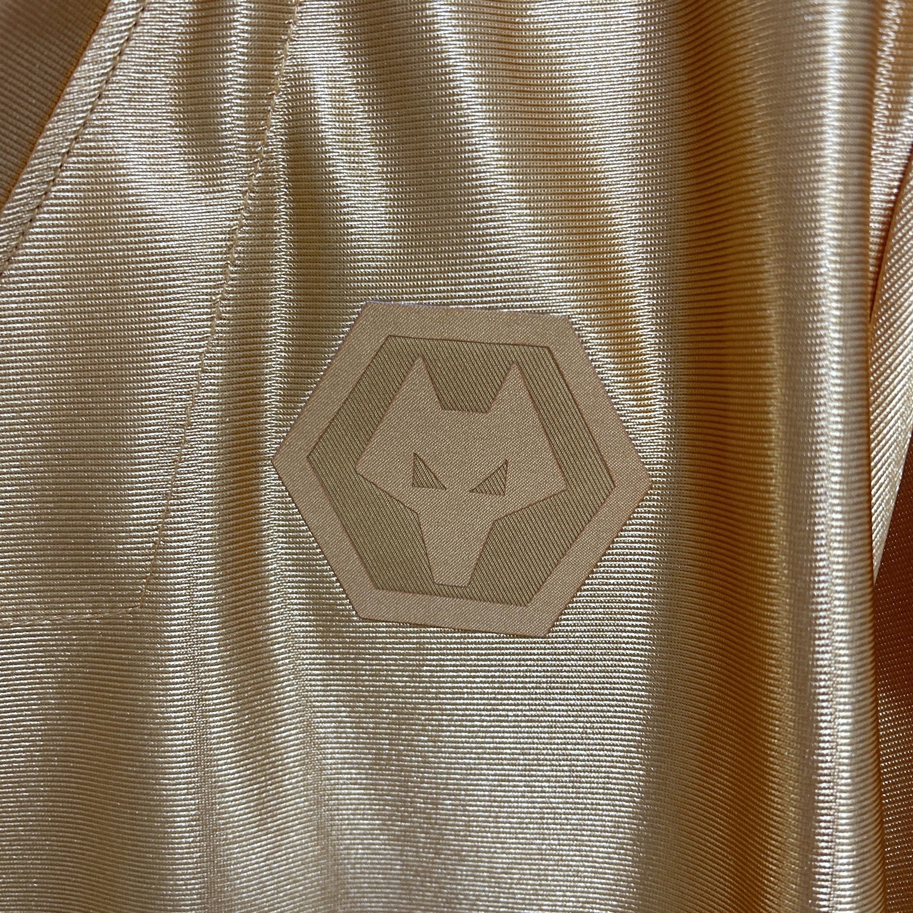 Camisa Wolves Comemorativa "70 Anos" 24/25 Torcedor Masculina - Amarela