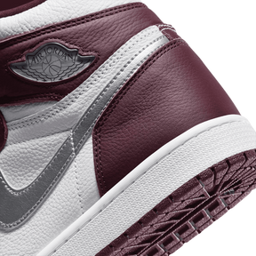 Tênis Air Jordan 1 High "Bordeaux" Bordô