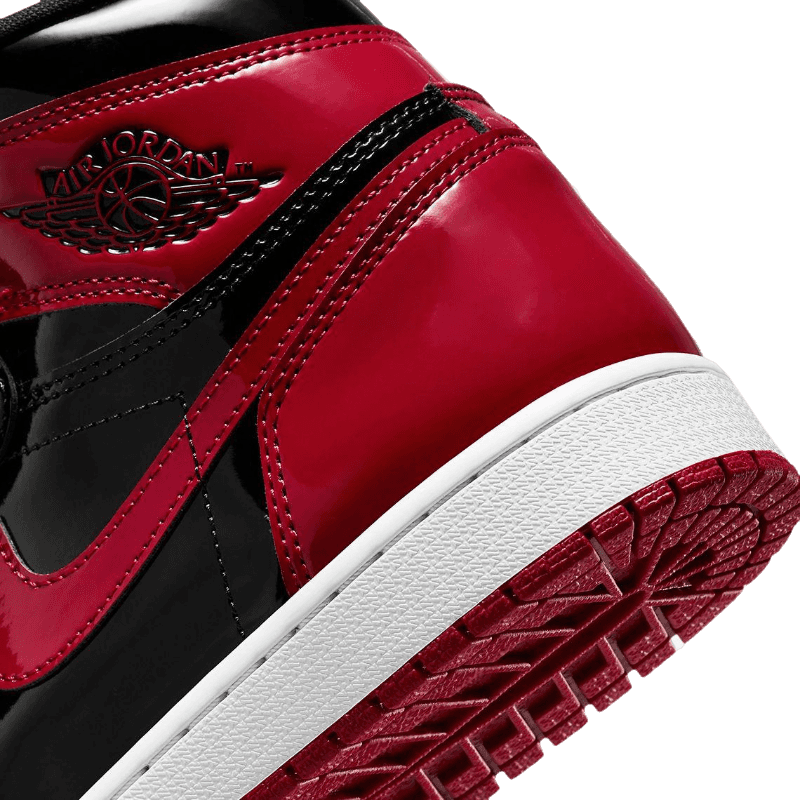 Tênis Air Jordan 1 High "Bred Patent" Vermelho / Preto