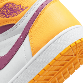 Tênis Air Jordan 1 High "Brotherhood" Rosa / Amarelo