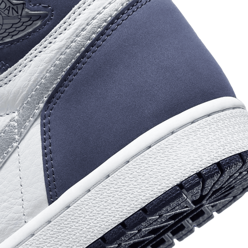 Tênis Air Jordan 1 High "Midnight Navy" Azul