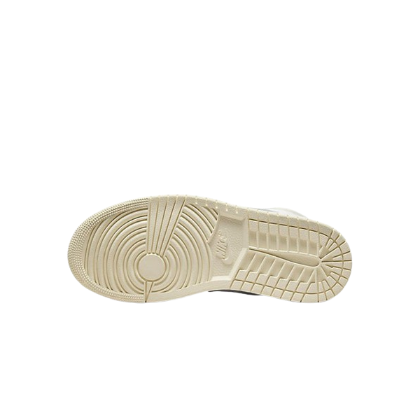 Tênis Air Jordan 1 High "MM Coconut Milk"