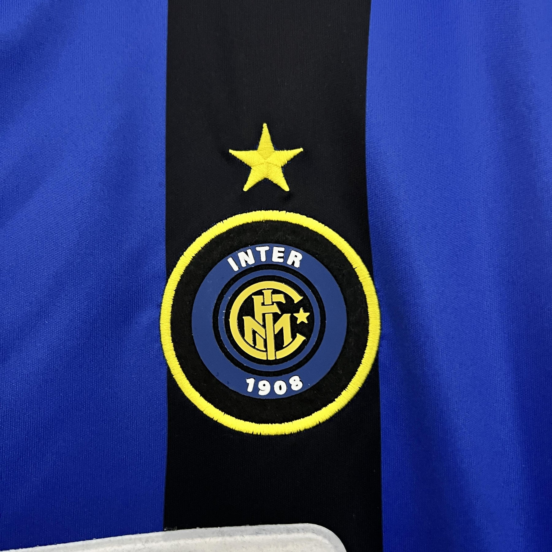 Camisa Inter de Milão Retrô Home 02/03 Torcedor Masculina - Azul e Preta
