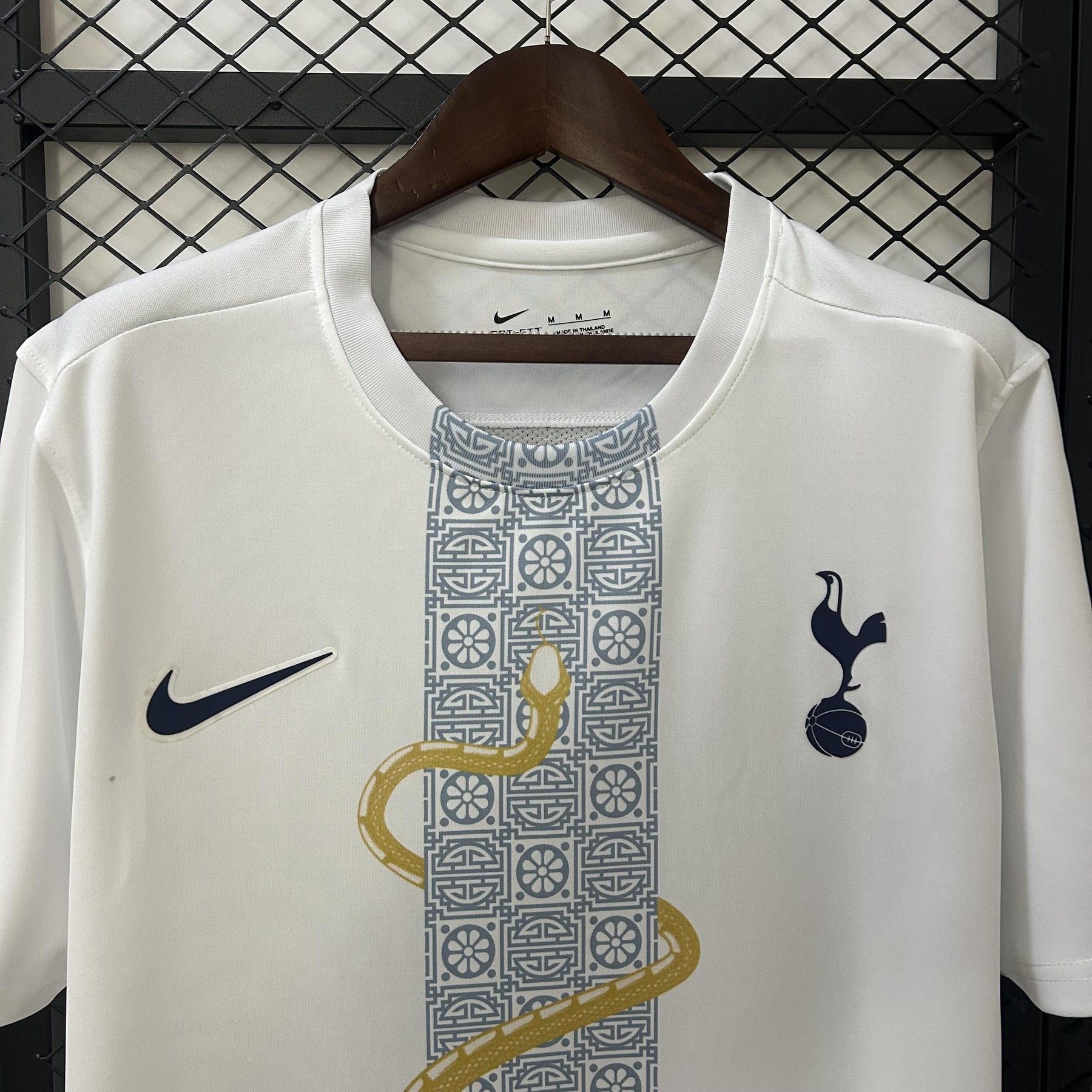 Camisa Tottenham Treino Pré Jogo 25/26 Torcedor Masculina - Branca