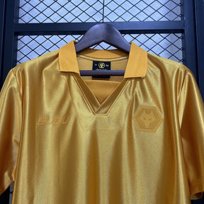 Camisa Wolves Comemorativa "70 Anos" 24/25 Torcedor Masculina - Amarela